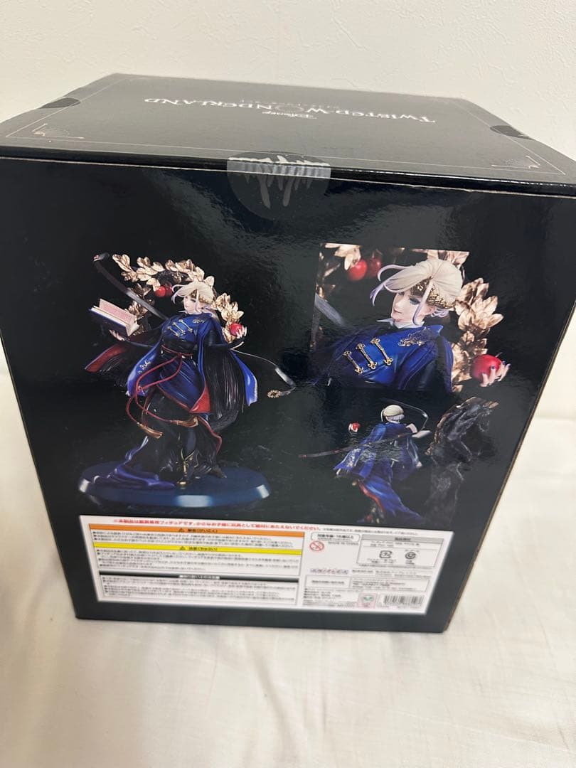 ツイステ ヴィル・シェーンハイト 1/8スケールフィギュア 予約特典付き