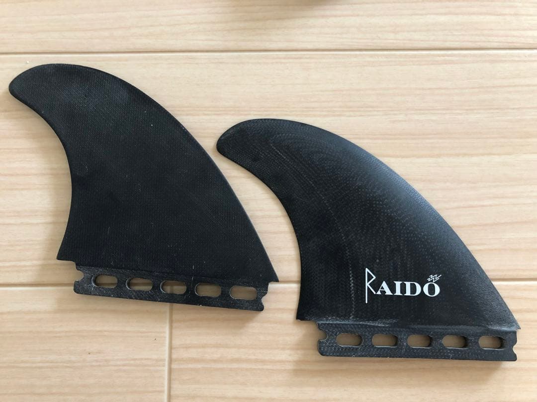 フューチャーフィン　ツインフィン　Raido surf