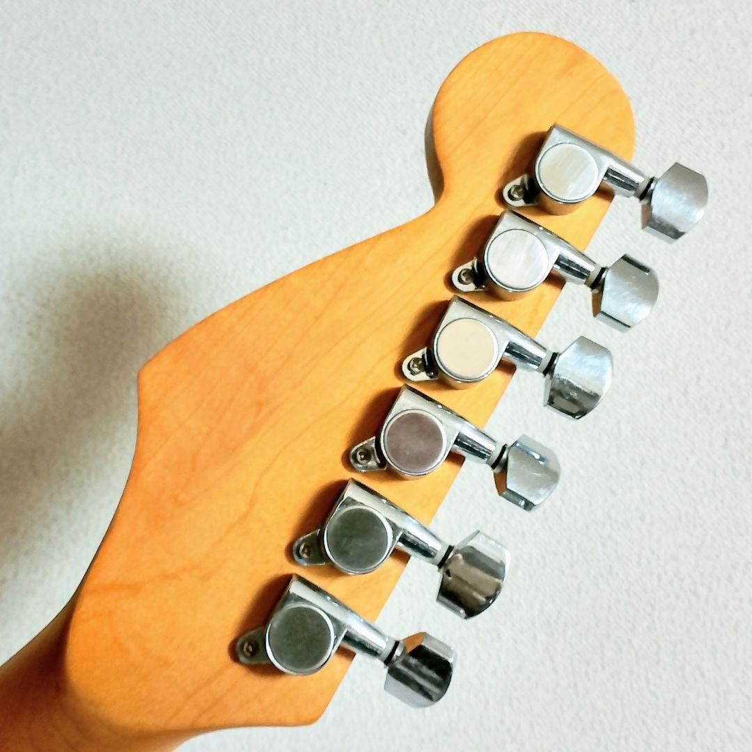 Photo Genic　ストラトキャスタータイプ　エレキギター　弦は新品！