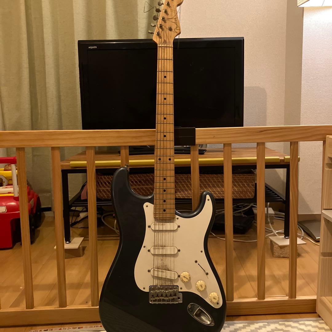 Fender Stratocaster 深いグリーン