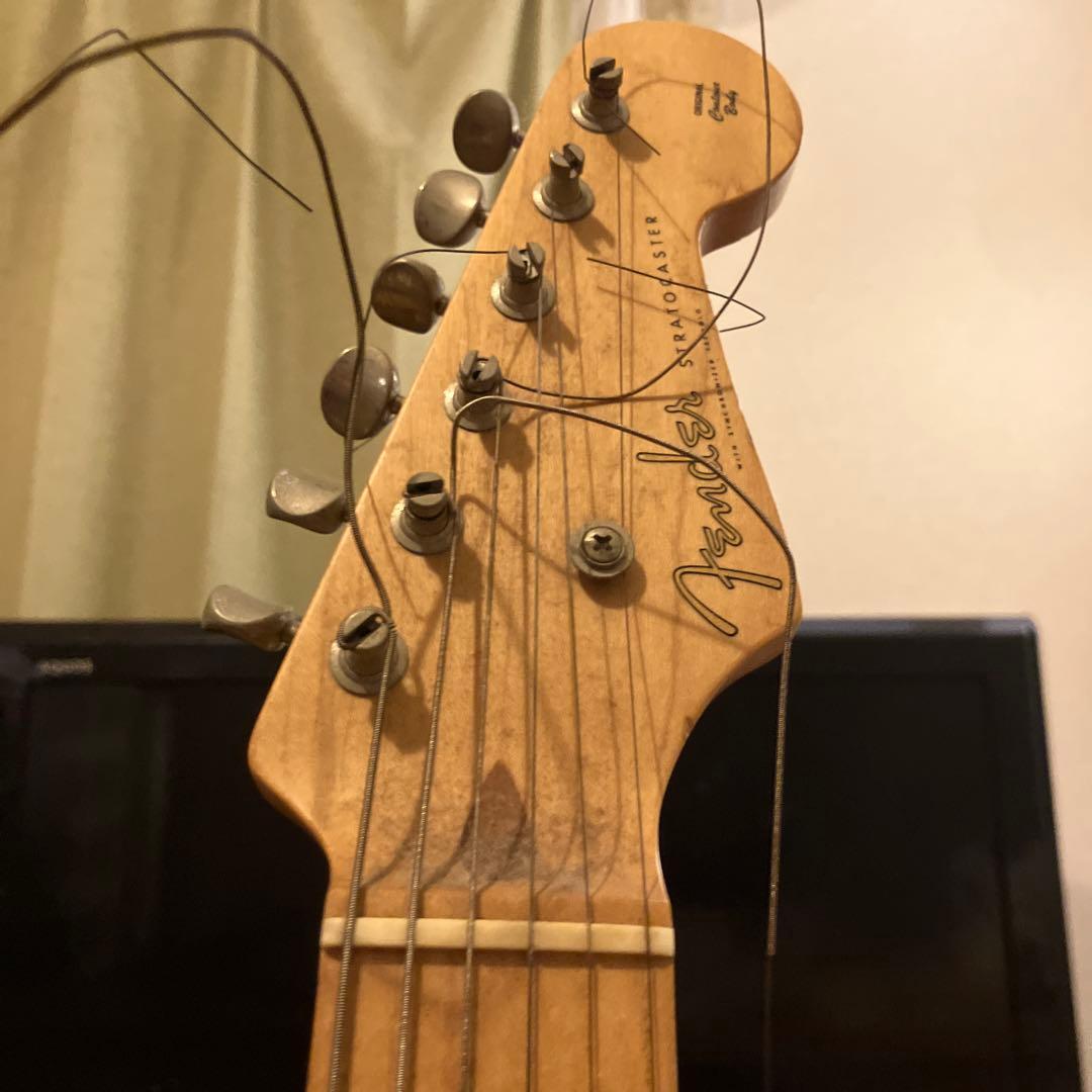 Fender Stratocaster 深いグリーン