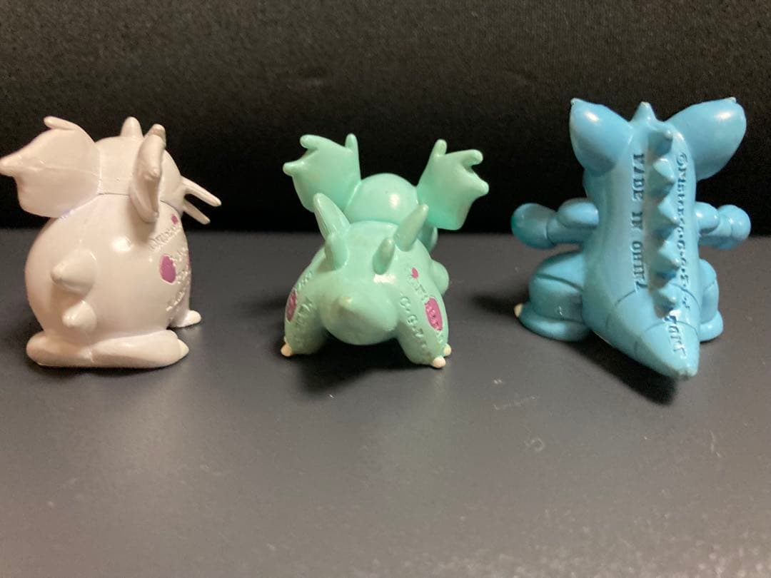 ポケモン　モンコレ　ニドラン♀　ニドリーナ　ニドクイン