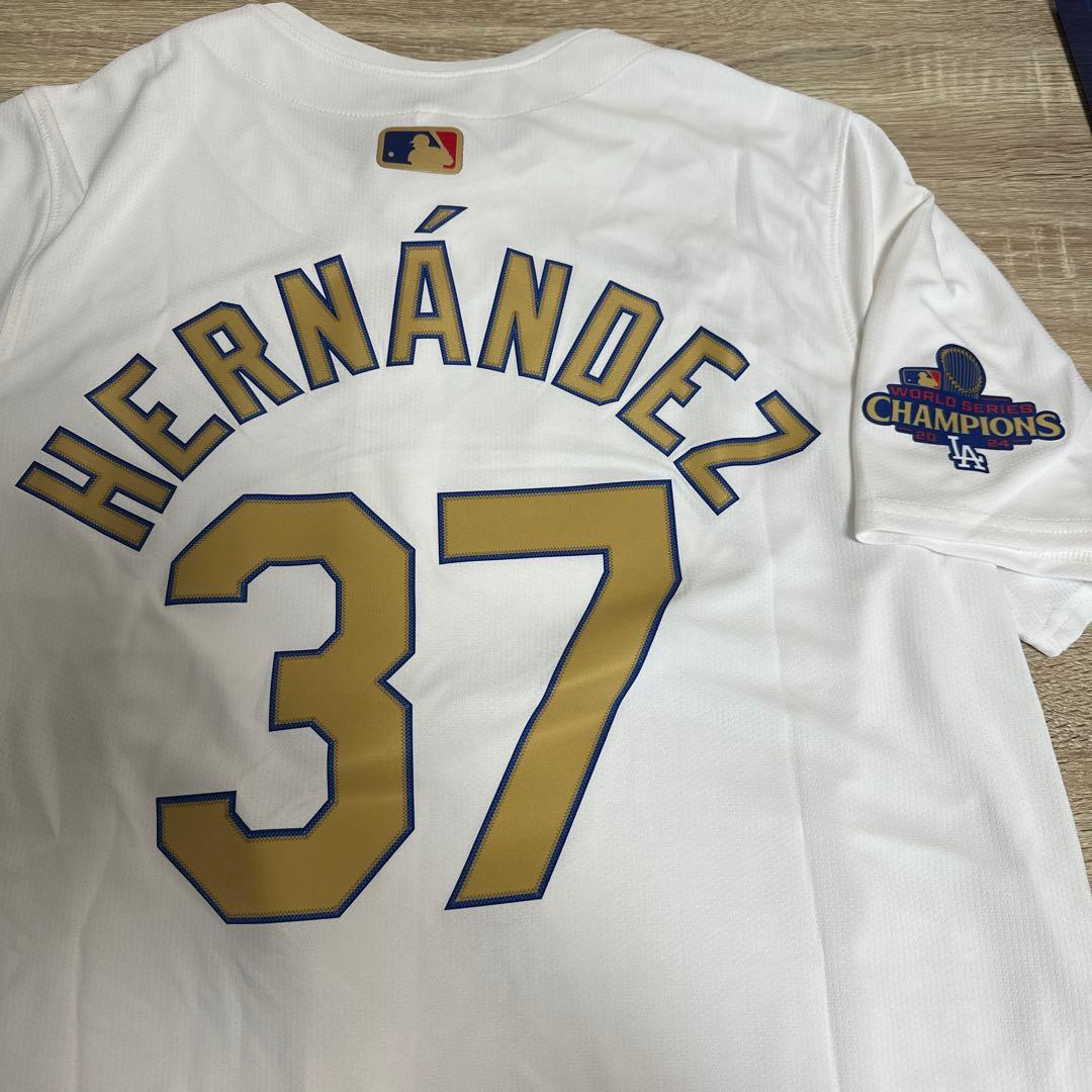 【ラスト１点】テオスカー・ヘルナンデス　ゴールドユニフォーム