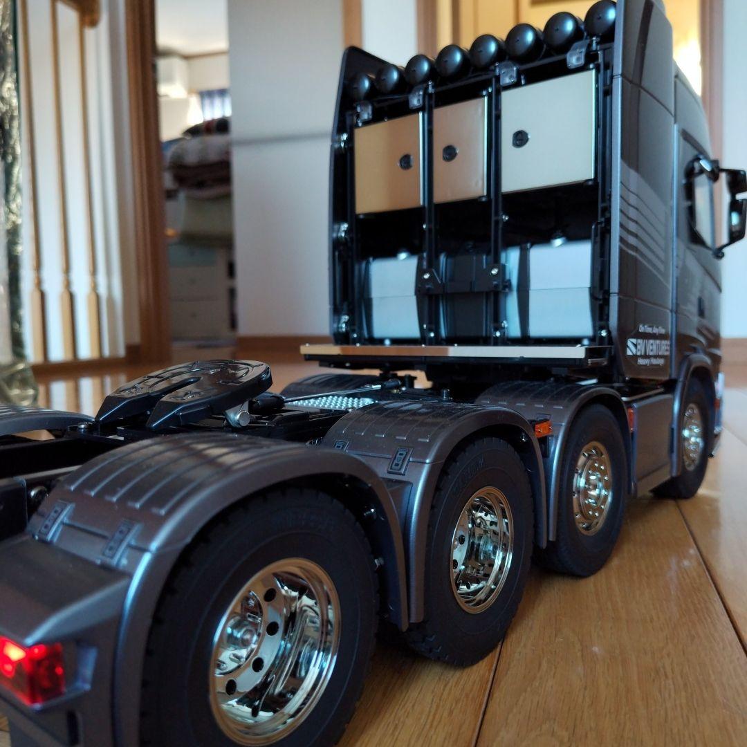 タミヤ　スカニア770S 8×4×4 ガンメタ