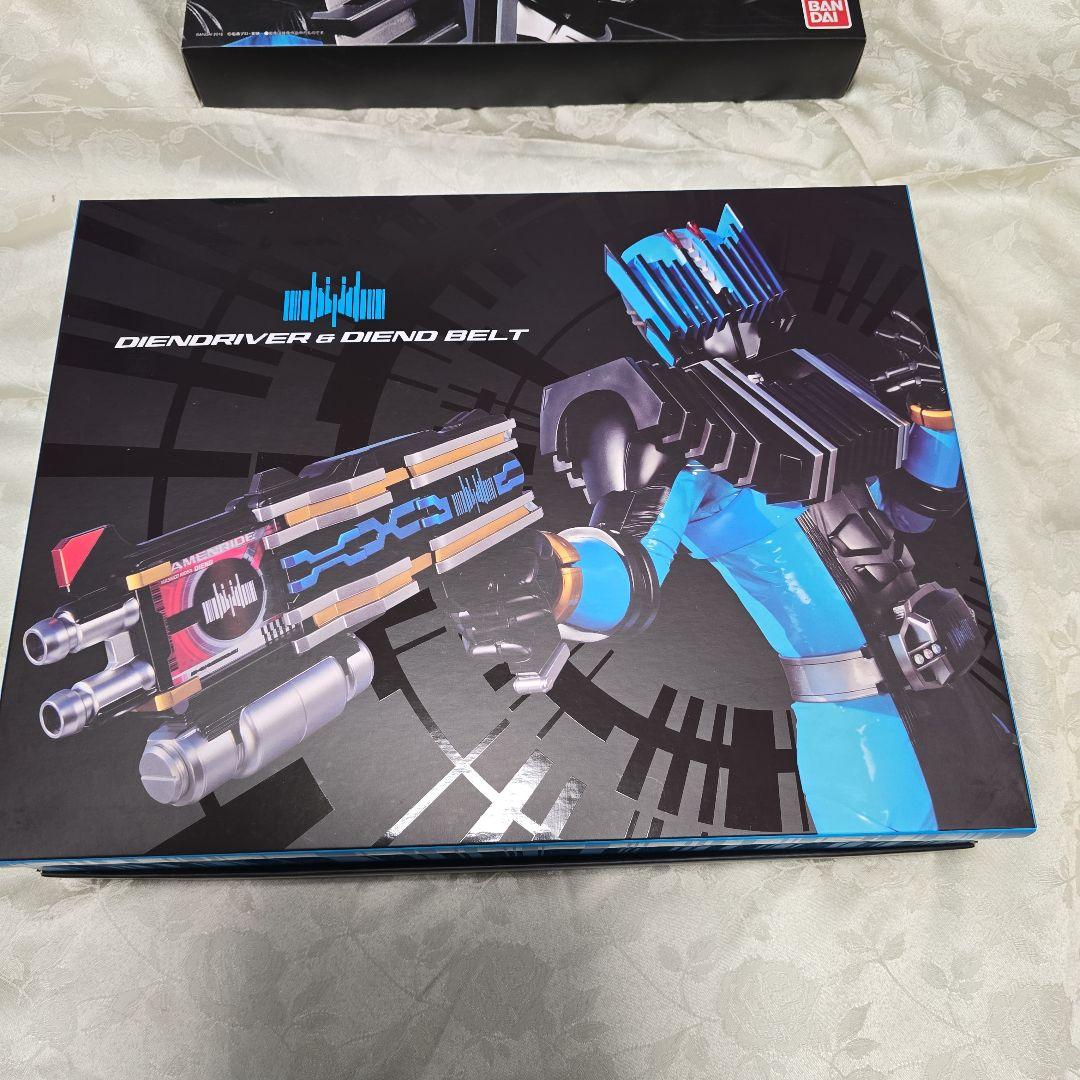 仮面ライダー　ディケイド•ディエンド　CSMドライバー　ライダーカード