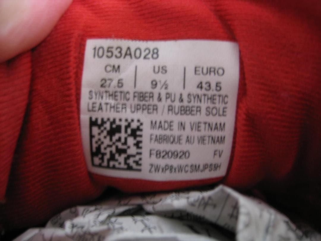 ほ*る様 ASICS バレーボールシューズ　JAPAN 1053A028 27.