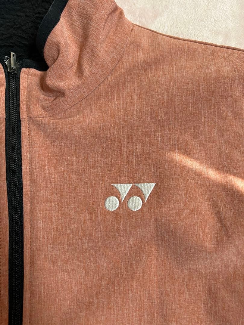 YONEX ボアリバーシブルジャケット　オレンジブラウン