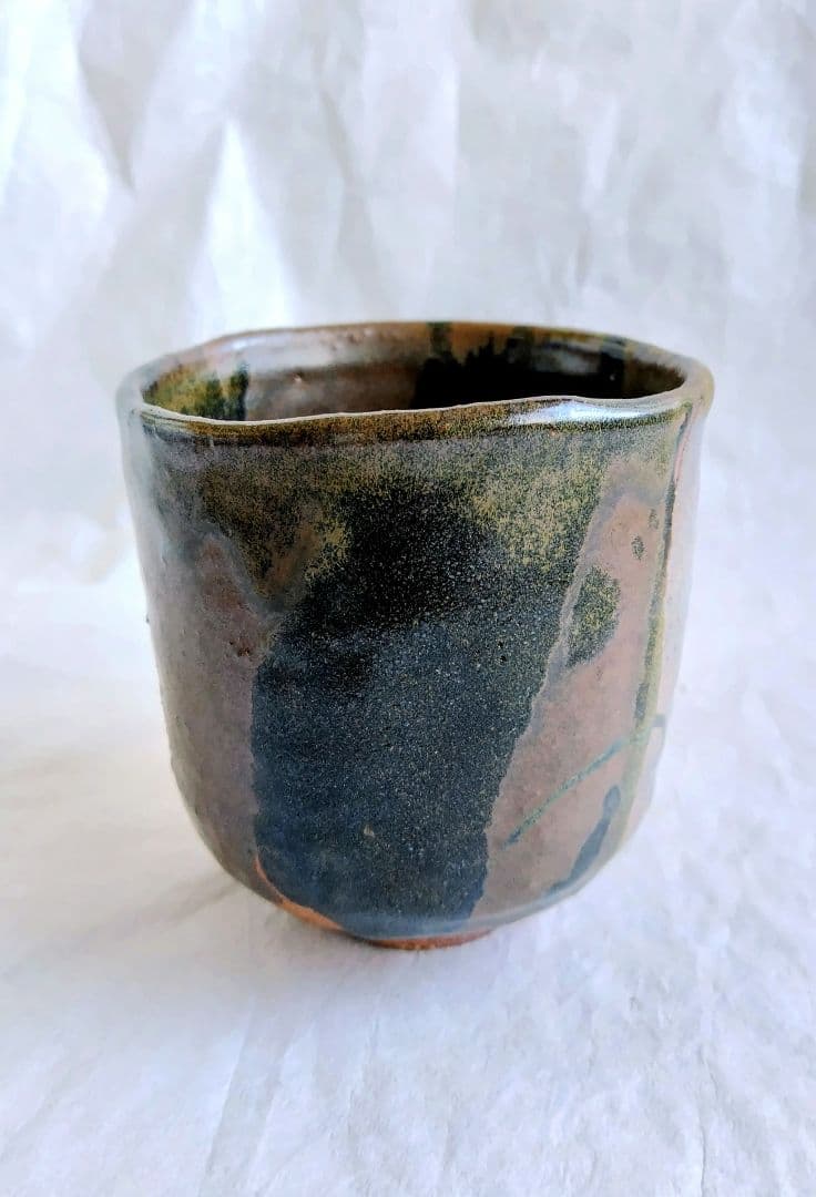 鉄釉掛分花文筒茶盌 (吉川水城 作) 未使用 新品同様