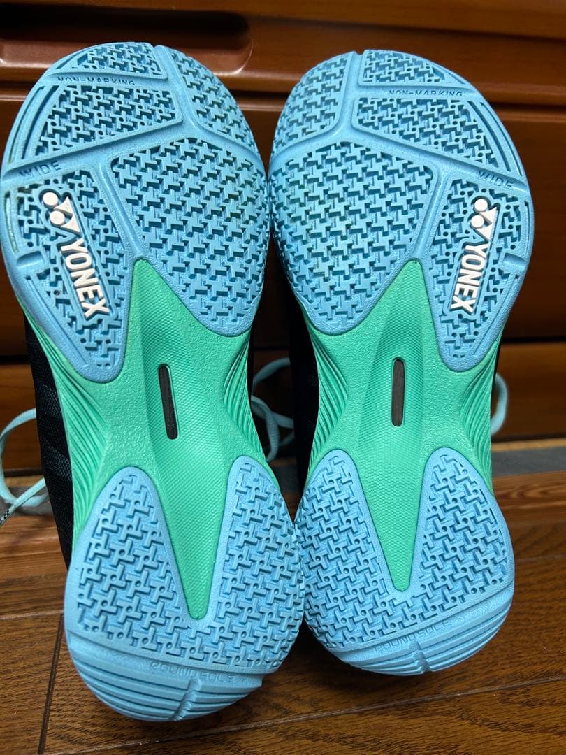 YONEX COMFORT Z バドミントンシューズ ブラック/ミント