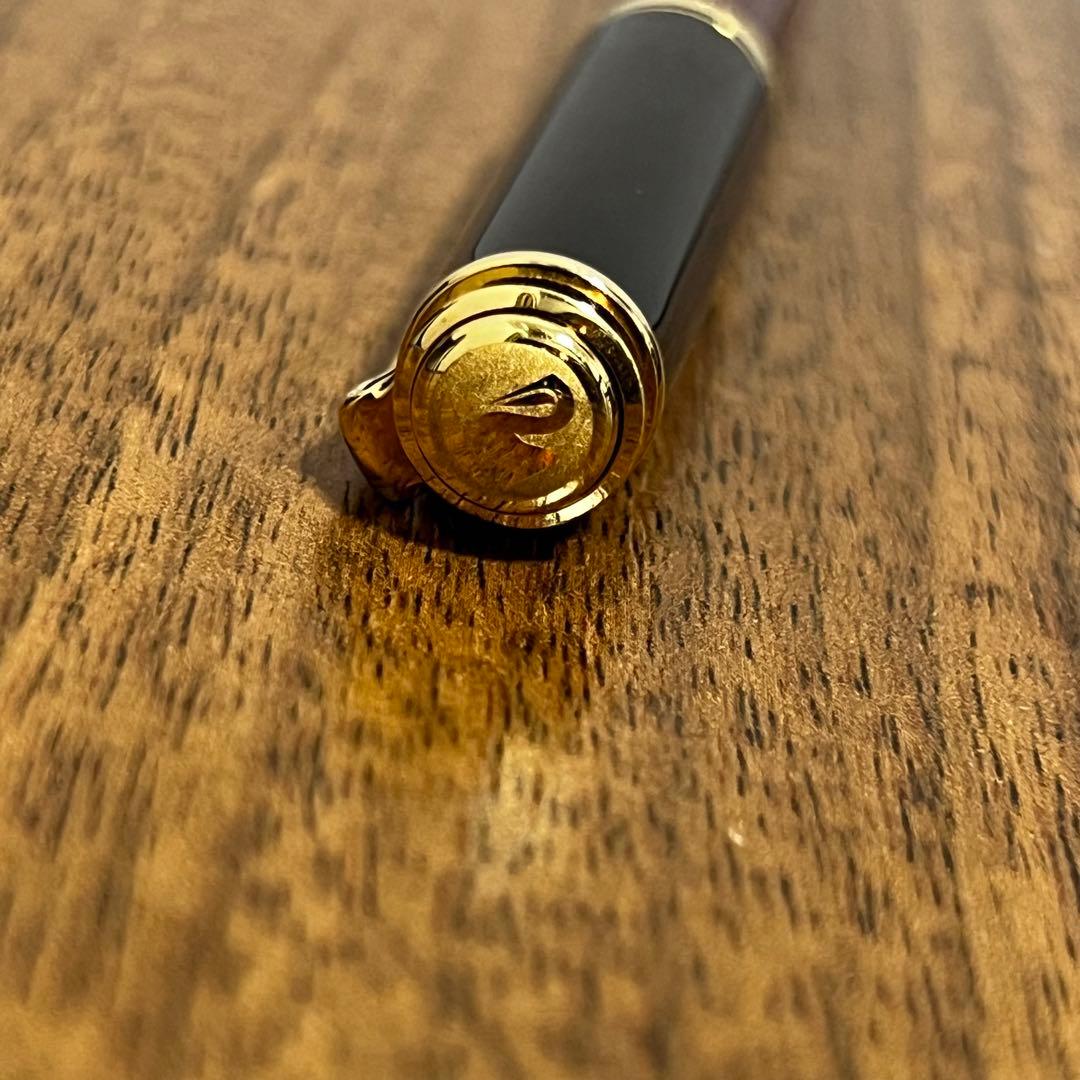 Pelikan ペリカン　ボールペン　スーべレーン　赤