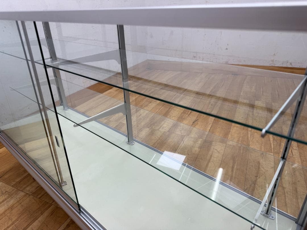 日本アルミ　ガラスショーケース　店舗用
