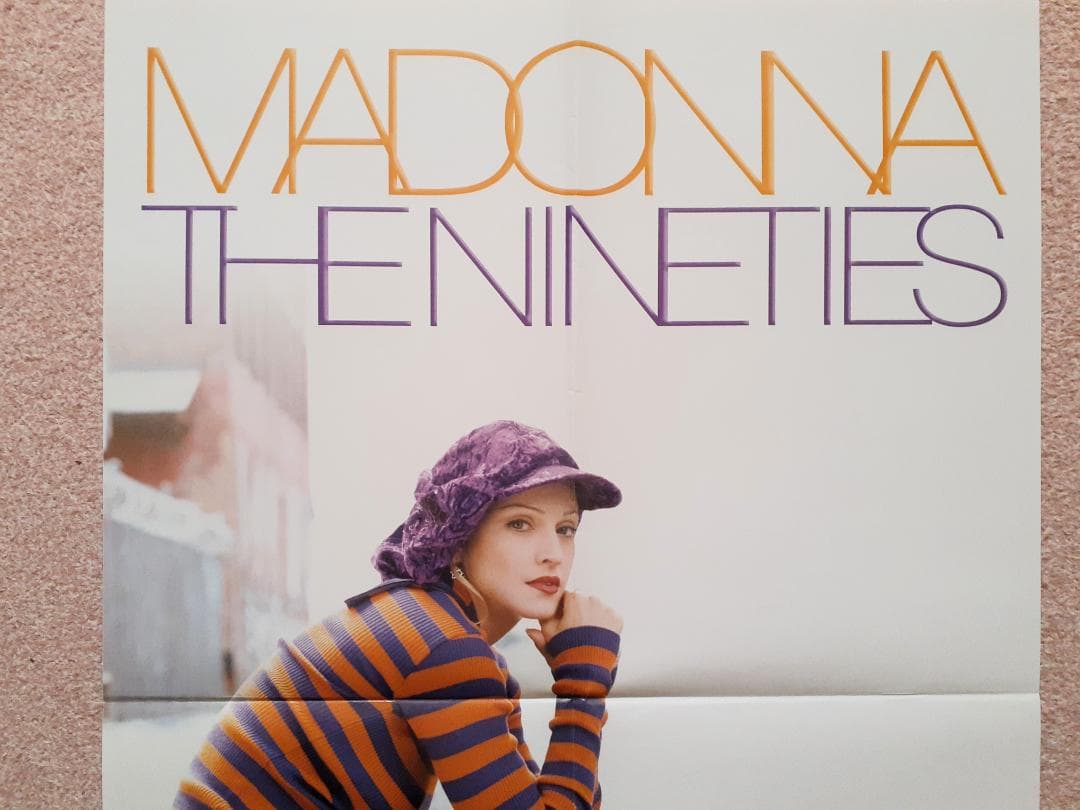 マドンナ　“ Madonna The Nineties “　貴重 ポスター