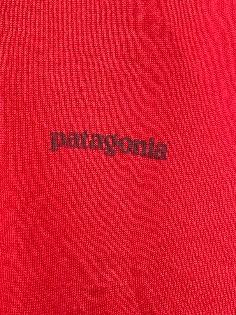 patagonia レッド ジップアップ フリーズウェア　XXL