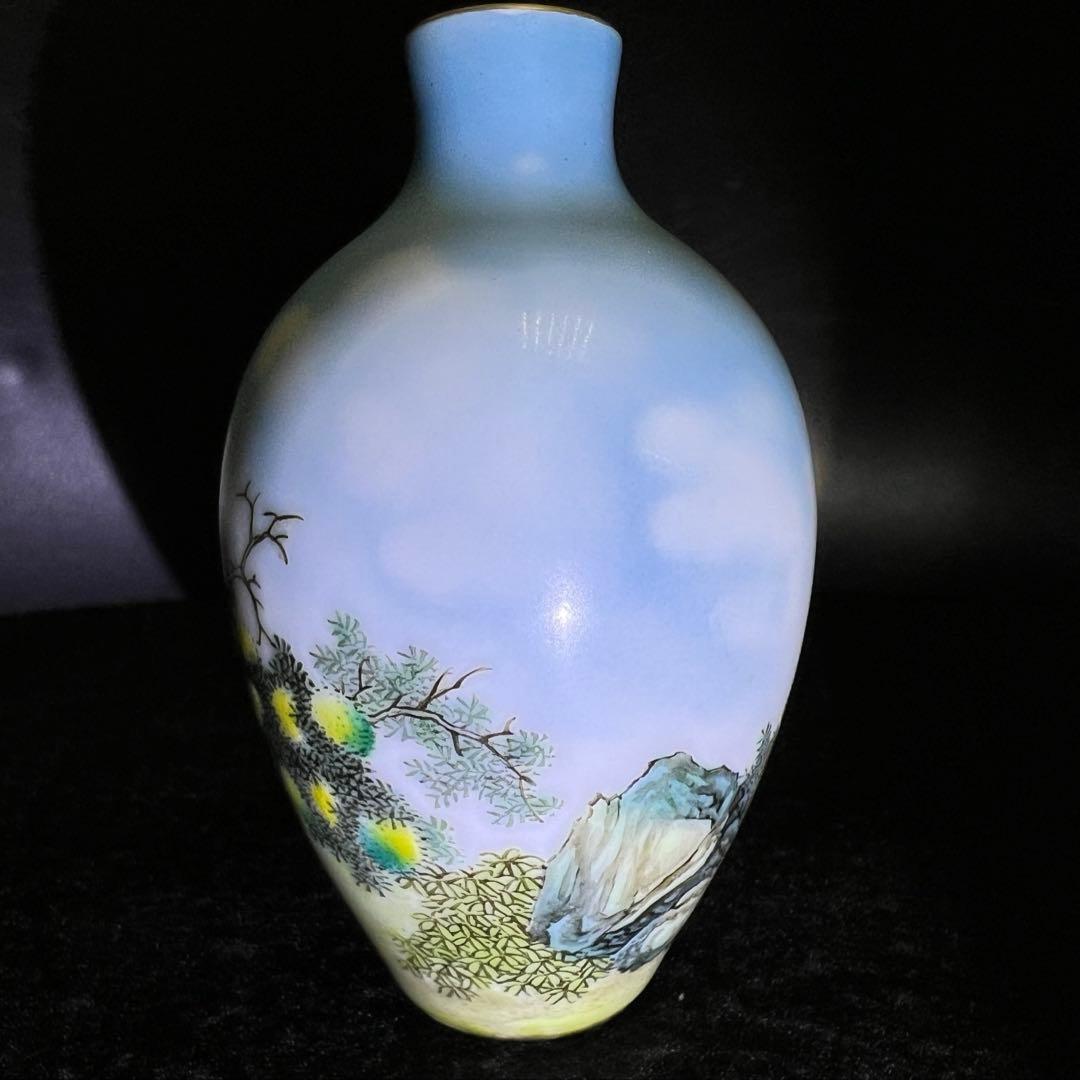 中国清時代　乾隆年製粉彩西洋人物花入　木箱付　高約13㎝　東Y8-0128☆2F