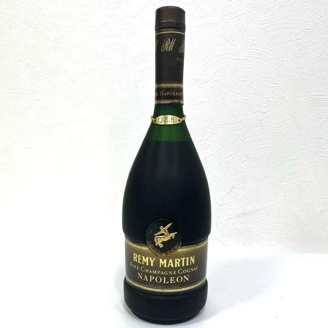 《REMY MARTIN》レミーマルタン　ナポレオン　750ml 箱あり