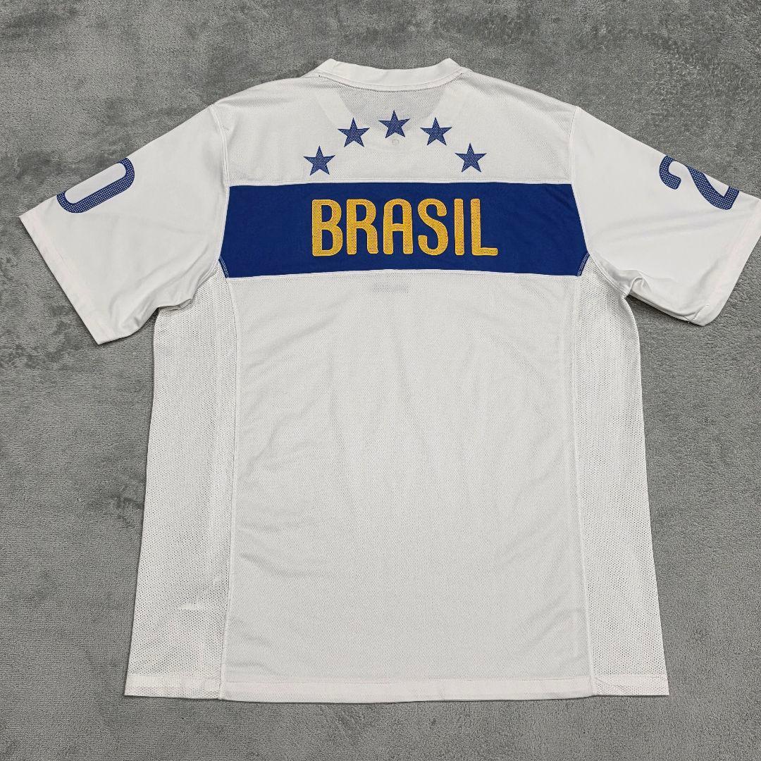 ブラジル代表　2010　トレーニングシャツ　XL　NIKE　ナイキ　白　Tシャツ