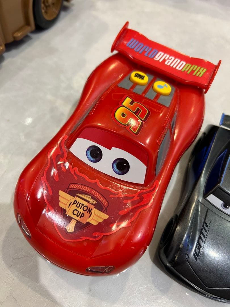 カーズ　トミカ　ミニカー　ラジエータスプリングス　コース　ディズニー　セット