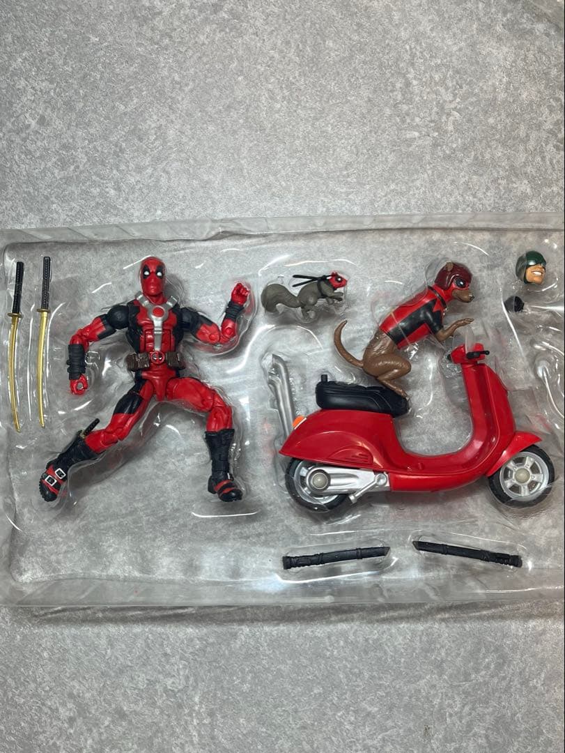 マーベルレジェンド デッドプール・コープス & スクーター デラックスパック