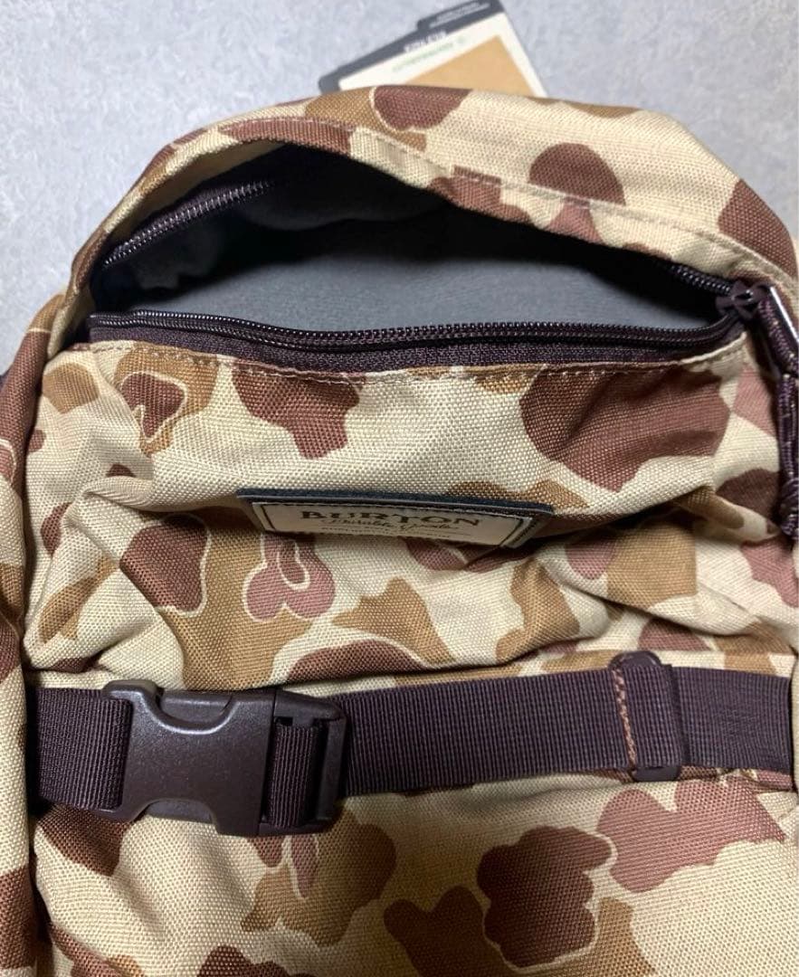 【新品】BURTON カモフラージュバックパック 中型