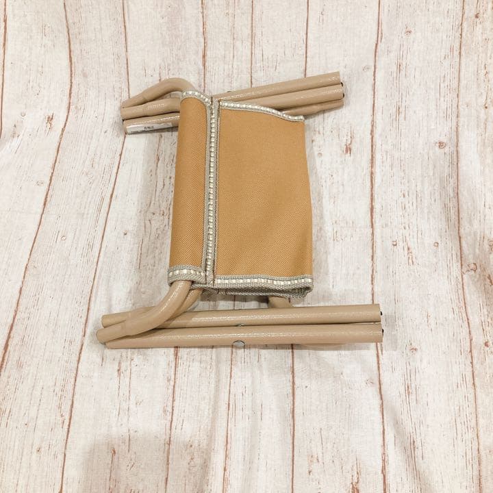 アウトドア　折りたたみチェアー　コンパクト