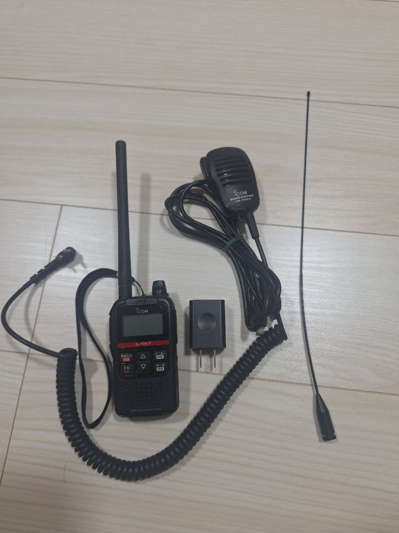 ICOM IC-DRC1 　デジタル小電力コミュニティ無線機　付属品多数