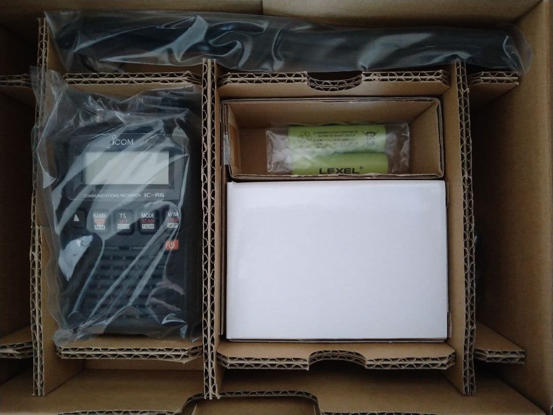 現行型　ICOM IC-R6 新品同様 広帯域受信機