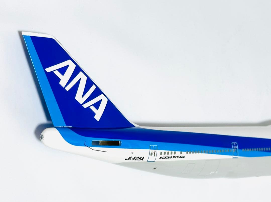 全日空商事　1/200 ANA B747-400 NH20005