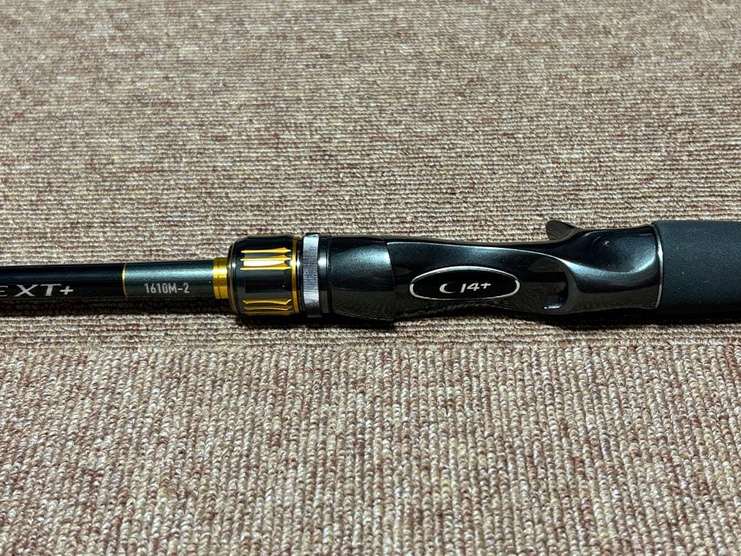 【未使用品】　シマノ BASS ONE XT+ 1610M-2 ロッドケース