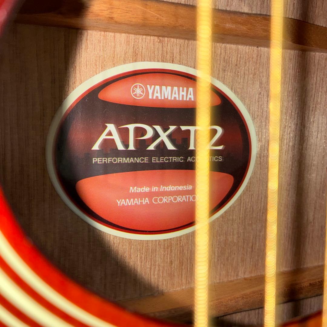 美品　ヤマハAPXT2 (OVS) ミニ・エレクトリックアコースティックギター