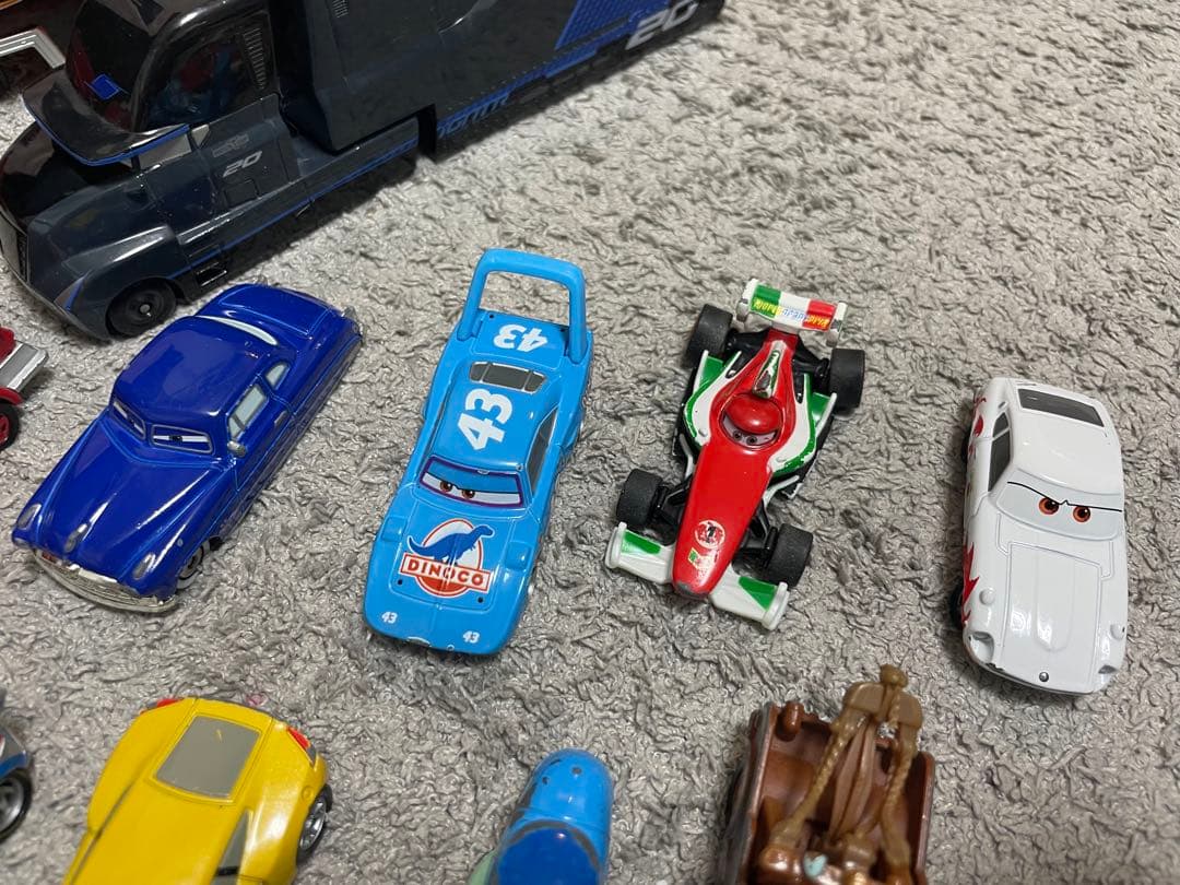 カーズ トミカ ミニカー トレーラーセット