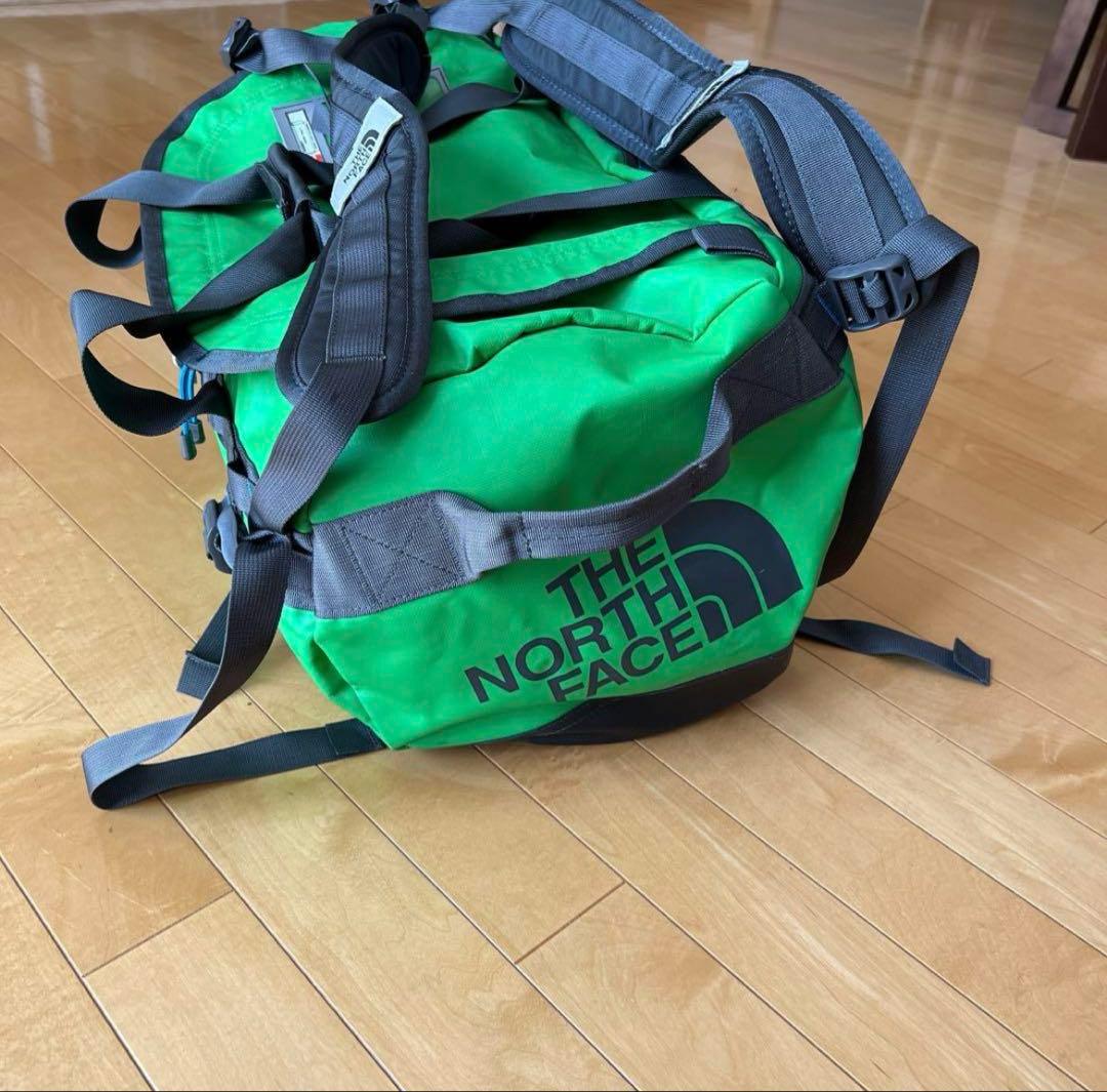 ノースフェイス　ボストンバッグ　スポーツバック　リュック　ロゴ入り　旅行　大容量