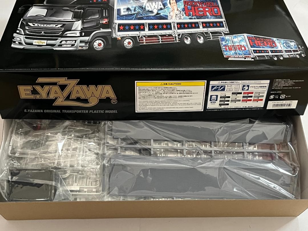 アオシマ 1/32 矢沢永吉 オリジナルトランスポーターツアートラック 未組立品