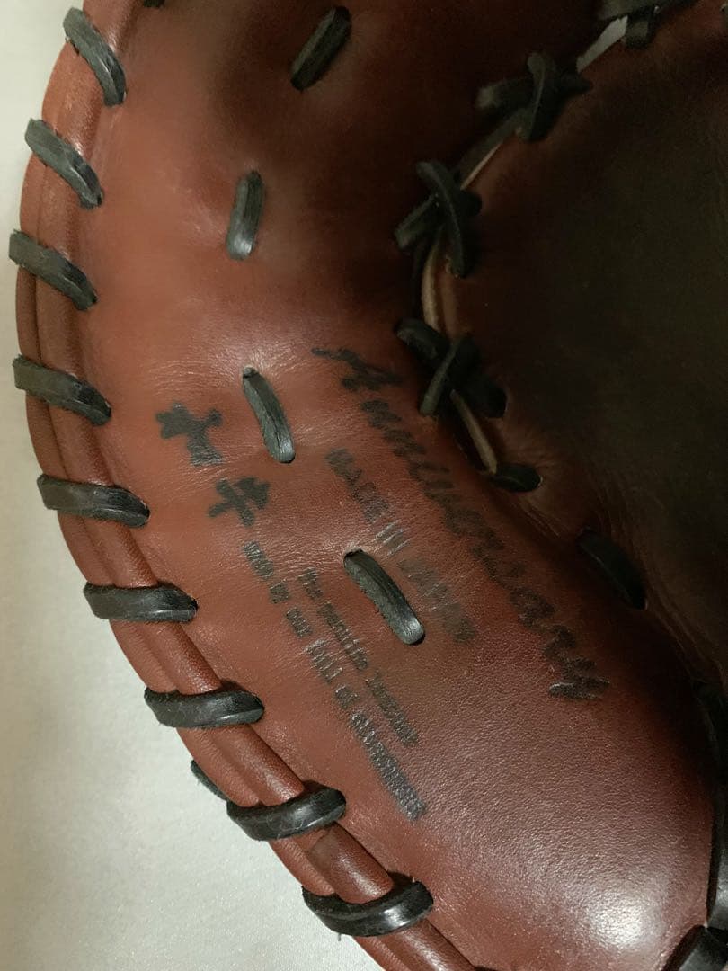 ハタケヤマ和牛硬式用ファーストミット左投げスワローズ坂口モデル