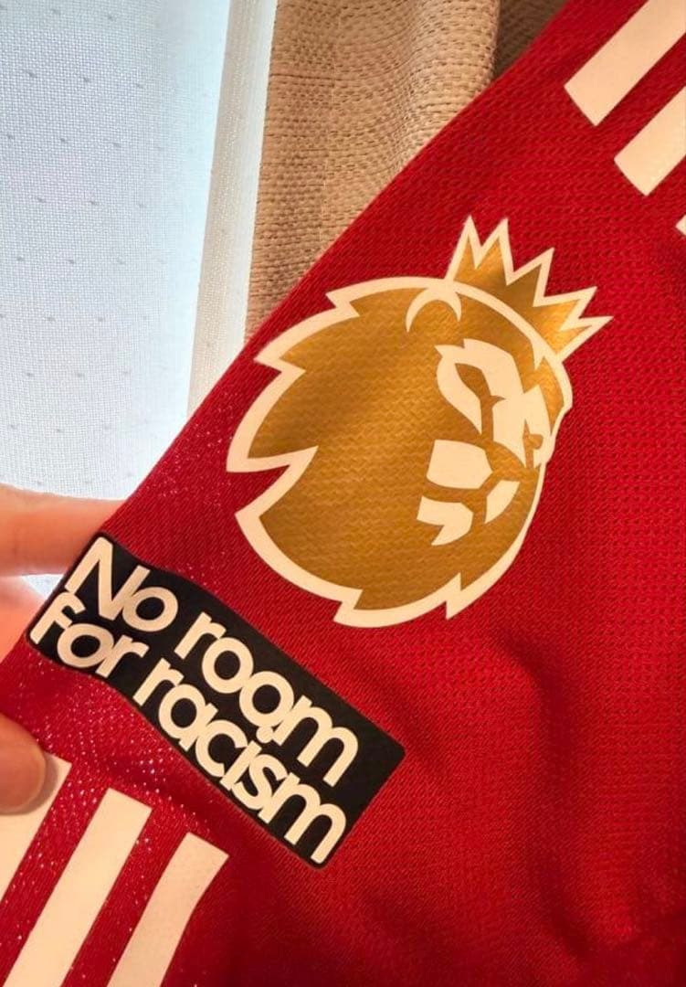 リヴァプール 25/26 オーセンティック　ユニホーム