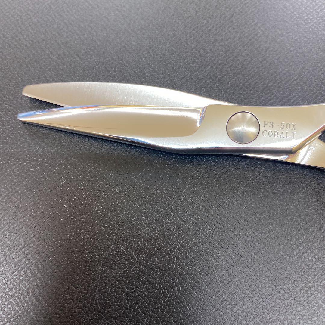 5インチシザー　おススメシザー 新品 切れ味抜群 開閉スムーズ　理美容　シザー