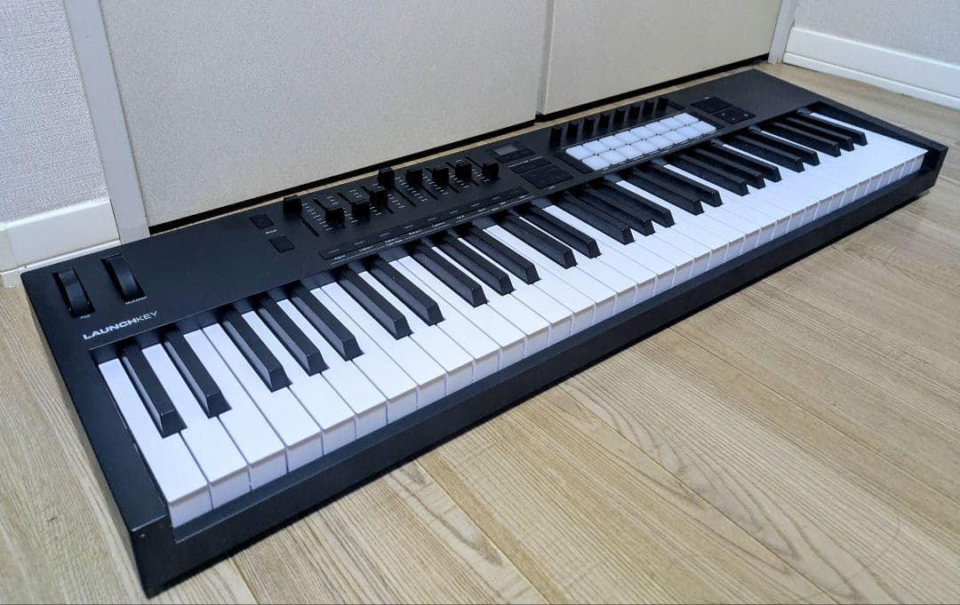 Novation/Launchkey 61 Mk4 | MIDIキーボード