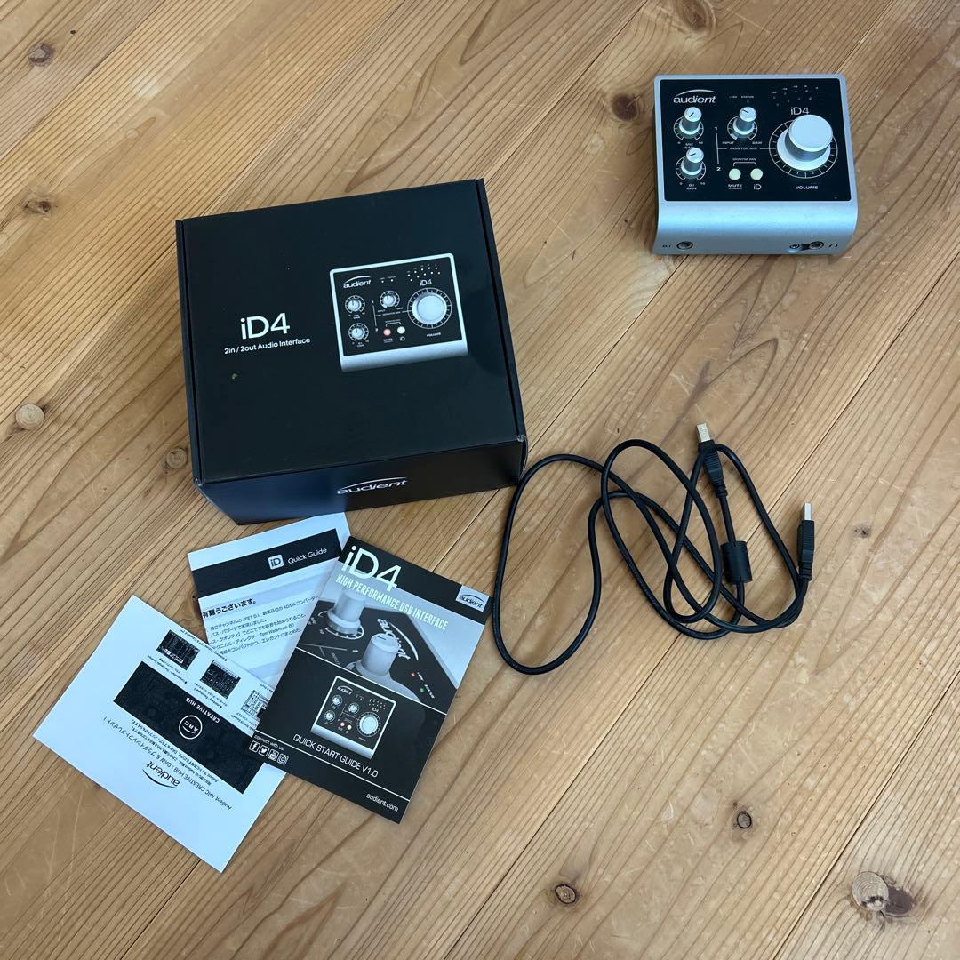 Audient iD4オーディオインターフェース