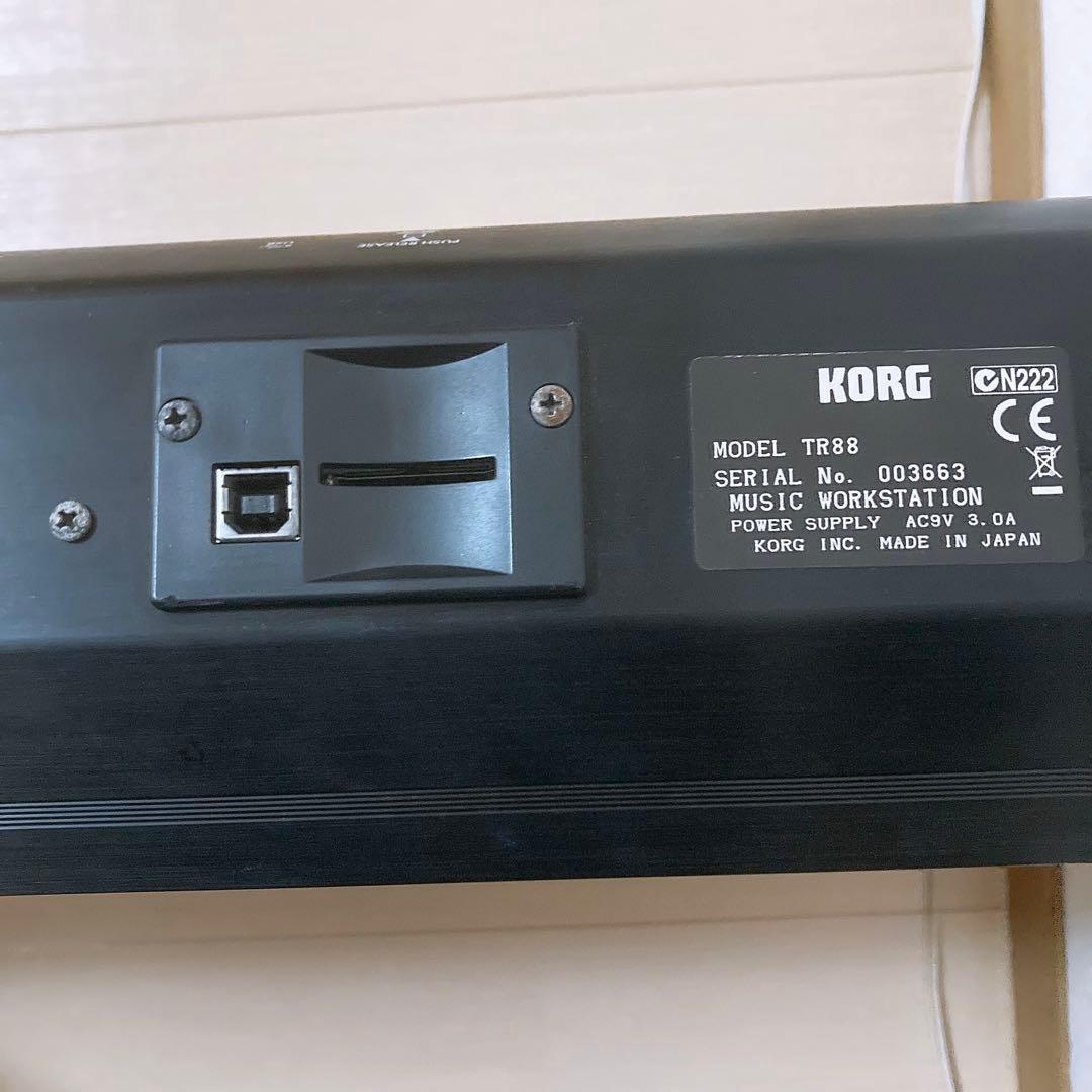 KORG TR88 シンセサイザー コルグ