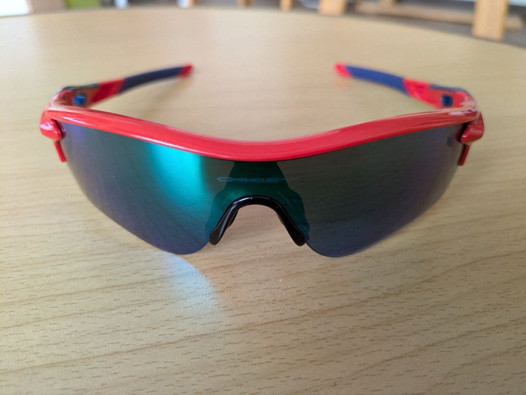 Oakley レーダーロック 広島東洋カープコラボ