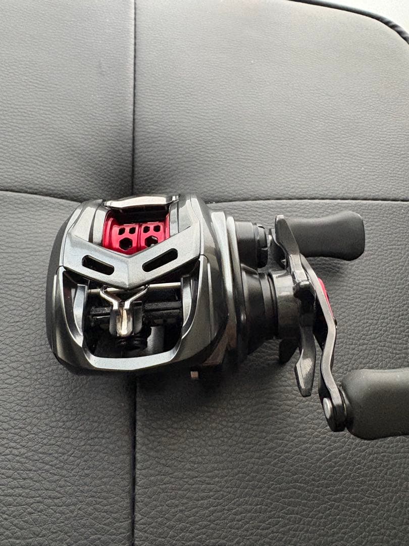 ほぼ新品！　ALPHAS AIR TW 8.6L