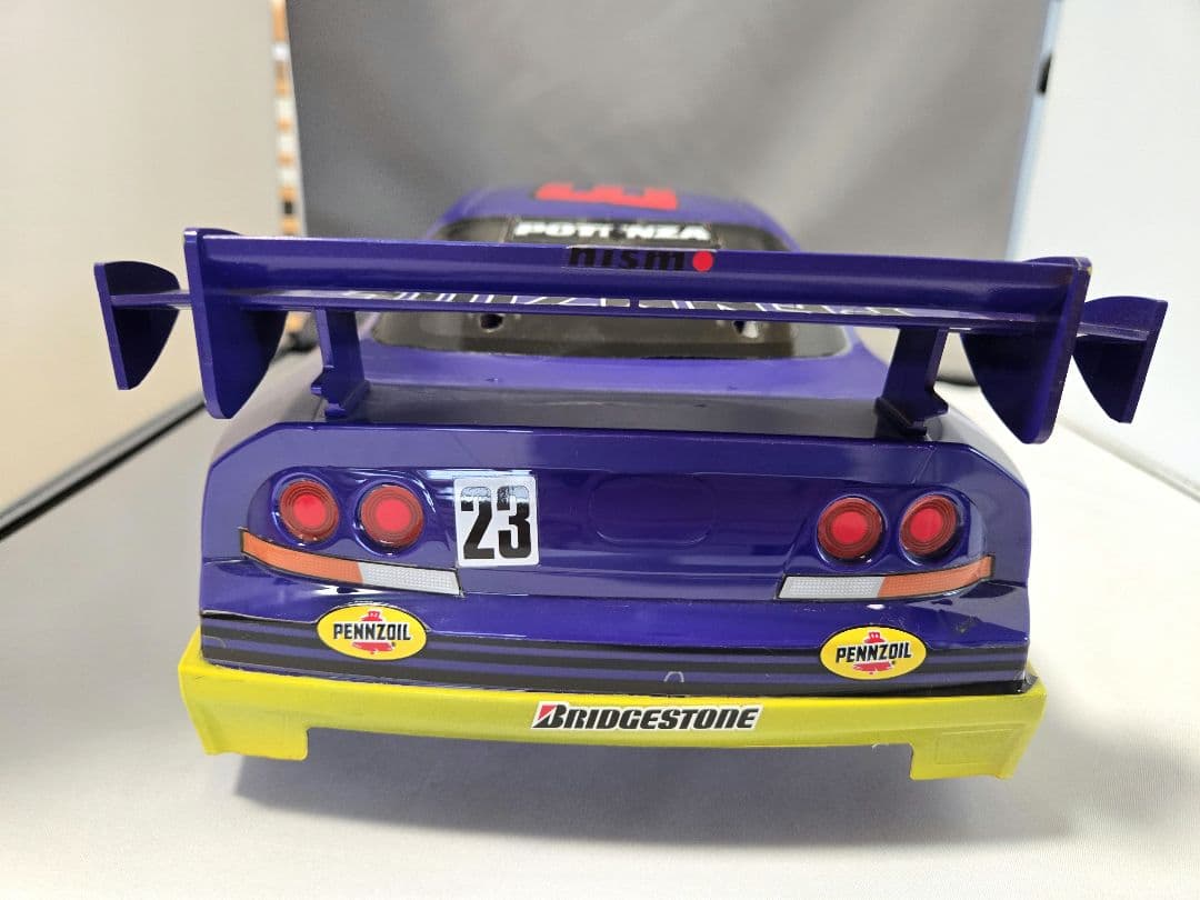 ニッサン ペンズオイル ニスモ　RCカー ボディ1/10、シャーシ、プロポ付き、