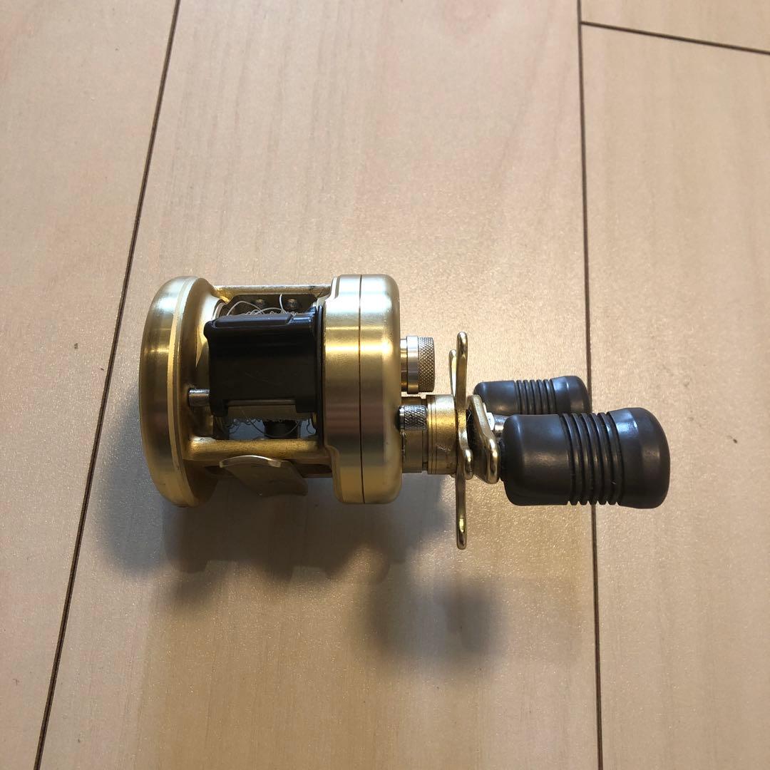 ゴールド ベイトリール ダブルハンドル