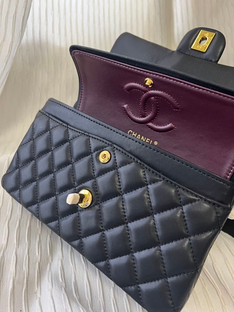 CHANELブラックチェーンバック　ノベルティ