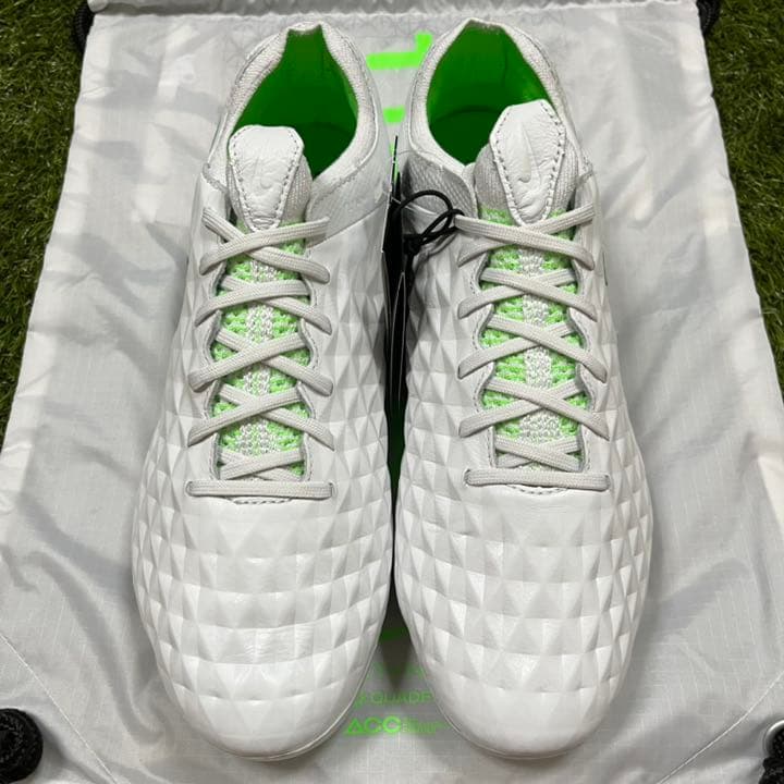 サッカースパイク ナイキ ティエンポ レジェンⅧ エリート AG-PRO