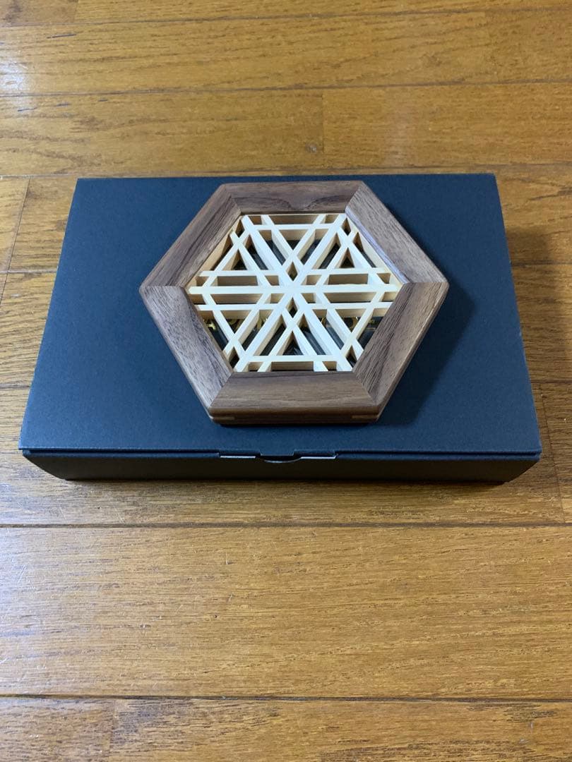 ハ*～様 フウリンカザン　ヘキサコースター　胡麻柄　ウォールナット　強化ガラス