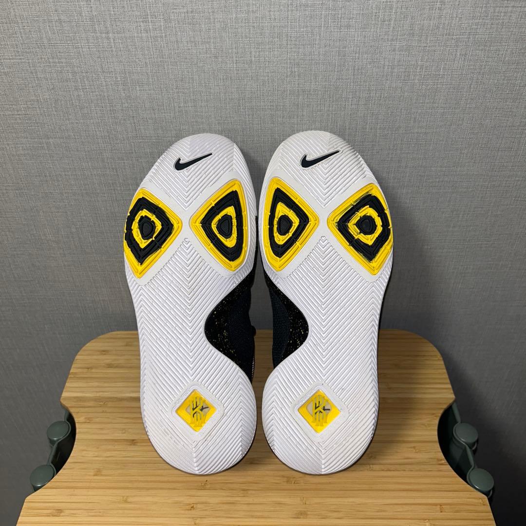 Kyrie3 カイリー3 バッシュ ブラック／イエロー9.5　激レア
