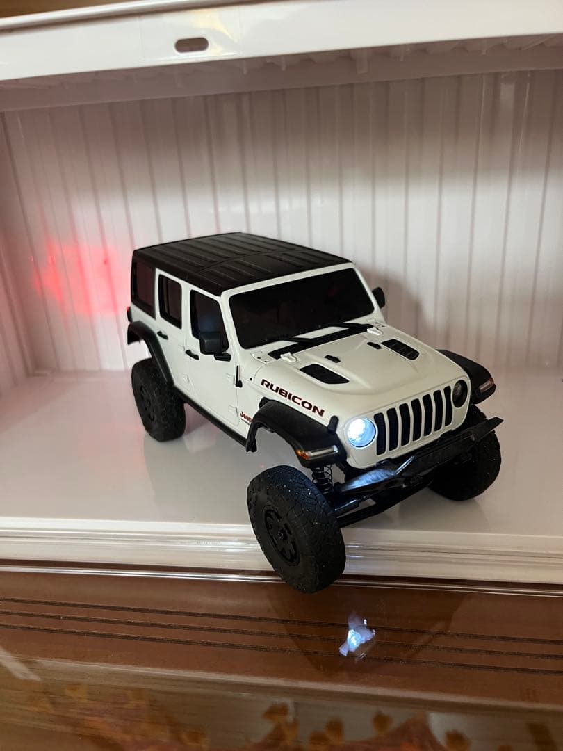 ミニッツ　4×4 ディスプレイケース付き