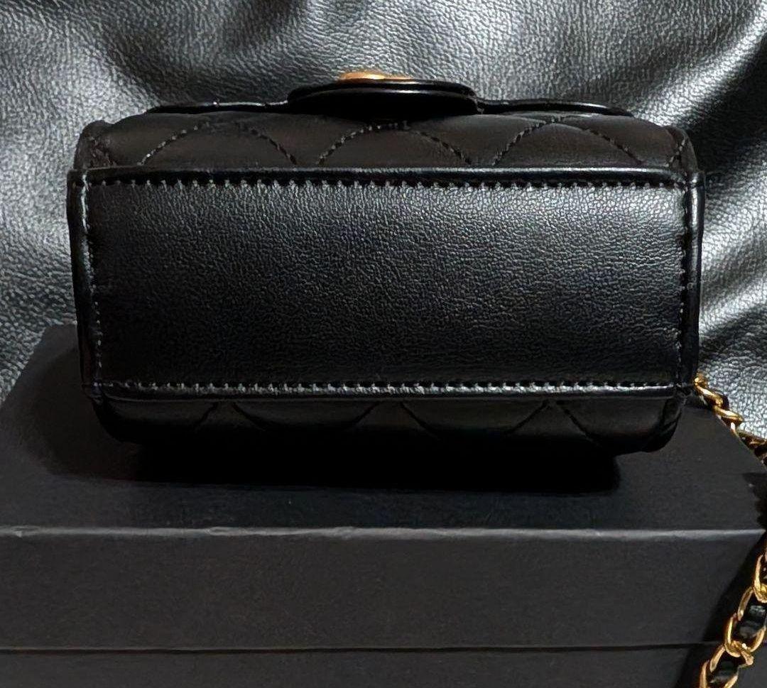 CHANELブラックキルティングショルダーバッグ ミニマトラッセ ノベルティ