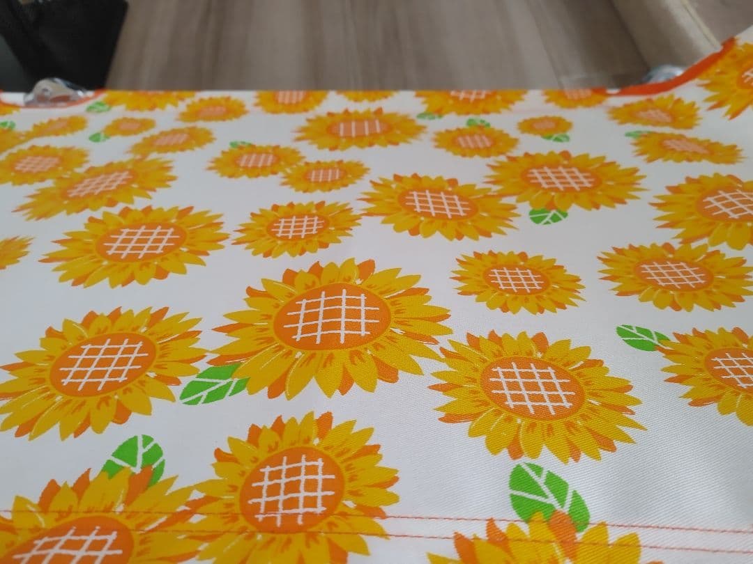 ビーチベッド【折り畳み】サンリオ　ハローキティ　可愛い　夏　アウトドア　海