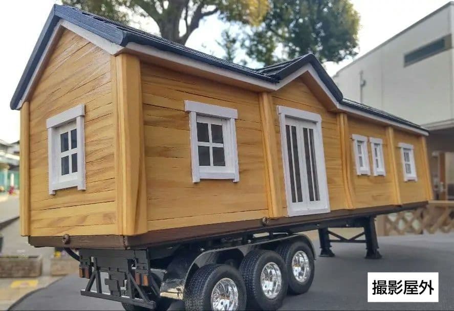 RCトレーラー1/32Scale　木造トレーラーハウス（サービス品・飾り用地付）